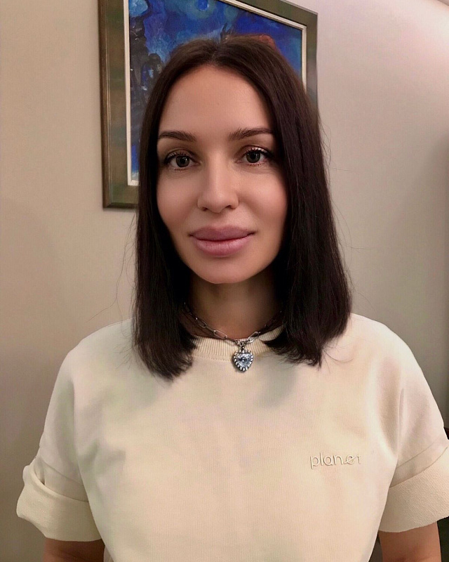 Лашаури Елена
